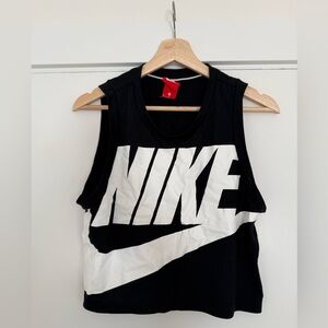 Nike Women's Crop Top